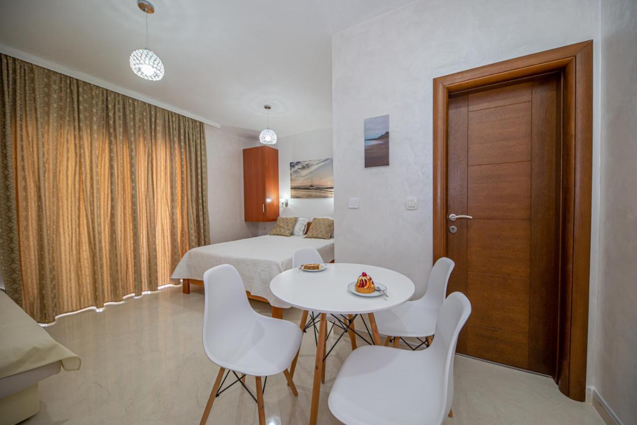 Kristal Apartmani ชานจ์ ภายนอก รูปภาพ