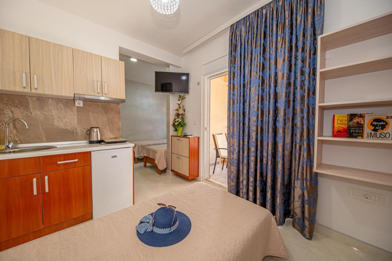 Kristal Apartmani ชานจ์ ภายนอก รูปภาพ